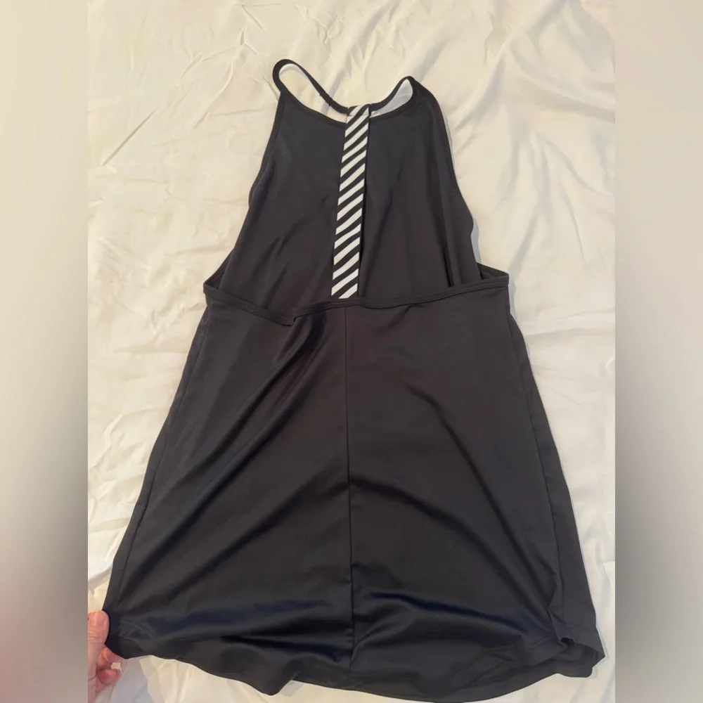 NWOT Nike Women's Black Sleeveless Tank Top